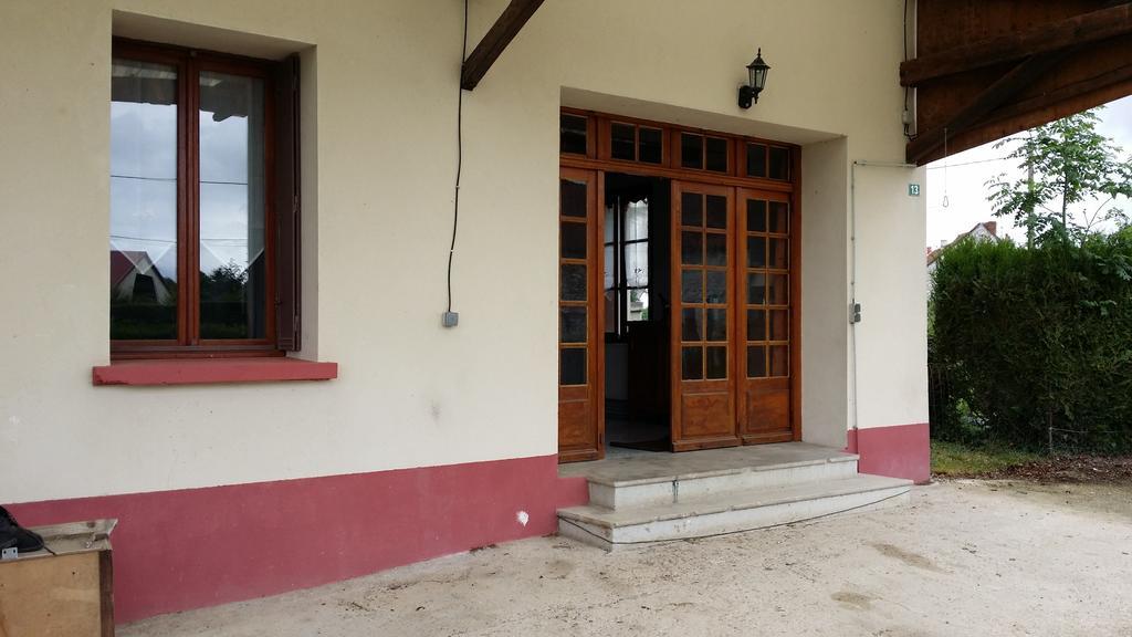 Gite Du Grand Morin Villeneuve-la-Lionne Exterior foto